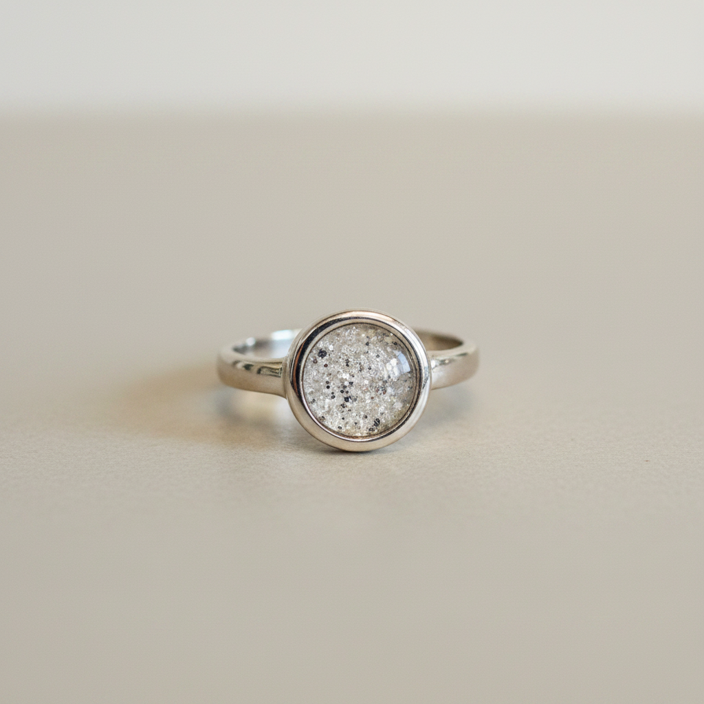 Elegance Memorial Ring